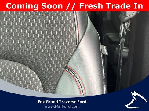 Used 2025 Ford Escape ST-Line Select AWD/4WD image 12