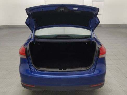Used 2017 Kia Forte LX FWD image 29