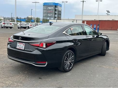 Used 2023 Lexus ES 250 w/ Premium Package AWD/4WD image 11