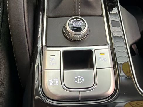 Used 2024 Kia Telluride EX w/ EX Captain's Chair Package FWD image 53
