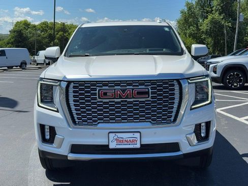 Used 2023 GMC Yukon XL Denali w/ Denali Reserve Package AWD/4WD image 9