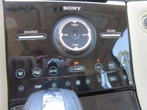 Used 2013 Ford Taurus Limited AWD/4WD image 20