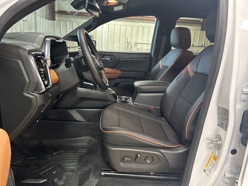 Certified 2024 GMC Canyon AT4 image 13