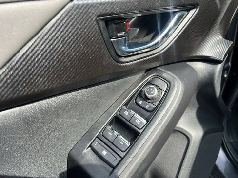 Used 2024 Subaru Crosstrek 2.5i Limited AWD/4WD image 11