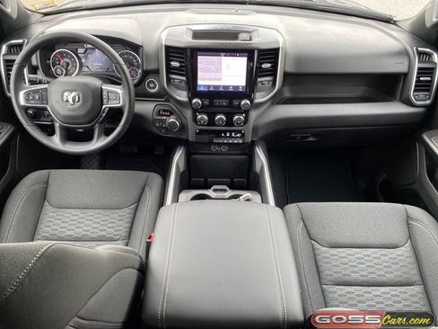 New 2026 RAM 1500 Express AWD/4WD image 9