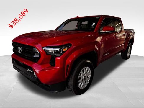 Certified 2024 Toyota Tacoma SR5 image 4