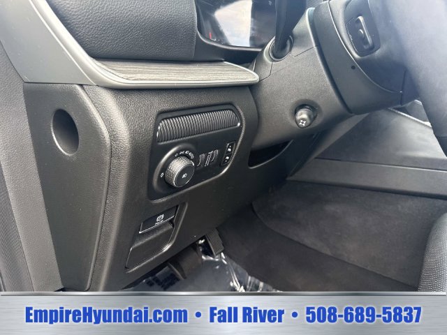 Used 2024 Jeep Wagoneer Series III AWD/4WD image 23
