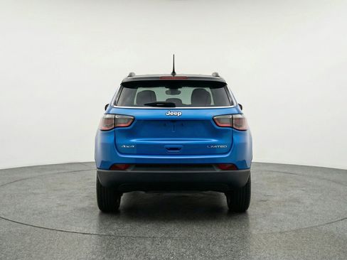 Used 2025 Jeep Compass Limited AWD/4WD image 7