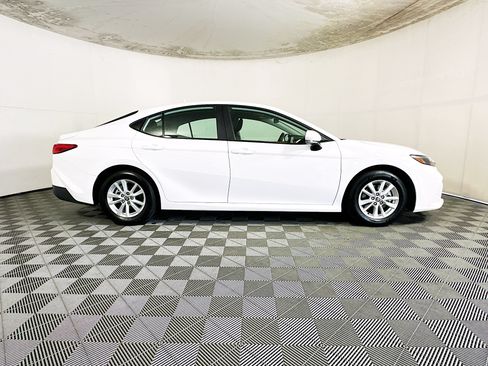 Used 2026 Toyota Camry LE FWD image 2