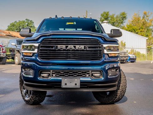 Used 2022 RAM 2500 Laramie AWD/4WD image 3