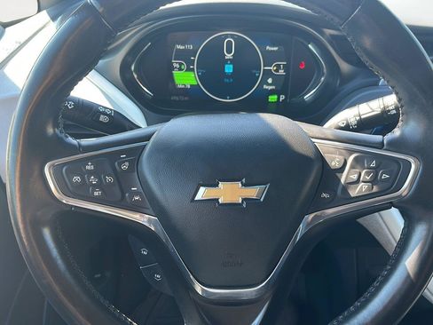 Used 2020 Chevrolet Bolt Premier w/ Infotainment Package FWD image 27