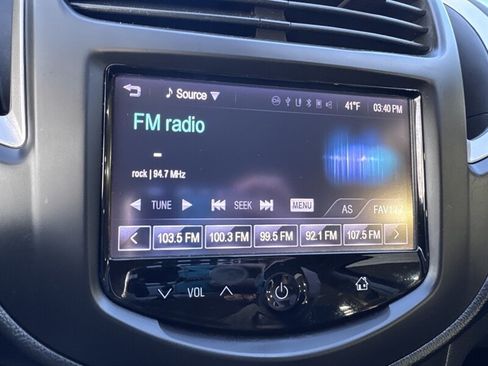 Used 2016 Chevrolet Trax LS image 19