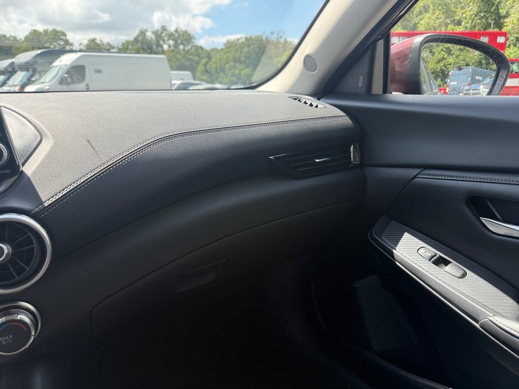Used 2025 Nissan Sentra SV FWD image 24