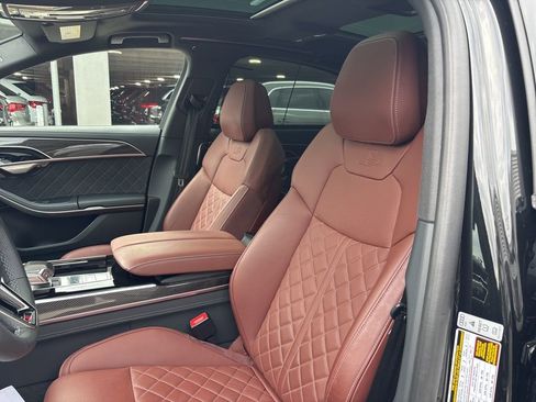 Used 2024 Audi S8 image 13