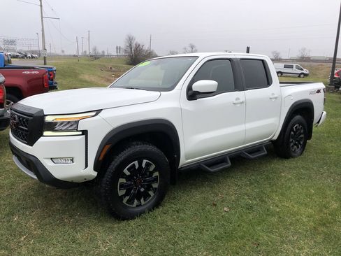 Used 2024 Nissan Frontier PRO-4X w/ Technology Package image 3