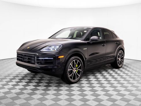 Certified 2025 Porsche Cayenne E-Hybrid Coupe AWD/4WD image 1