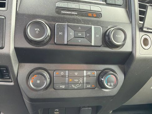 Used 2021 Ford F250 XL w/ Power Equipment Group AWD/4WD image 7