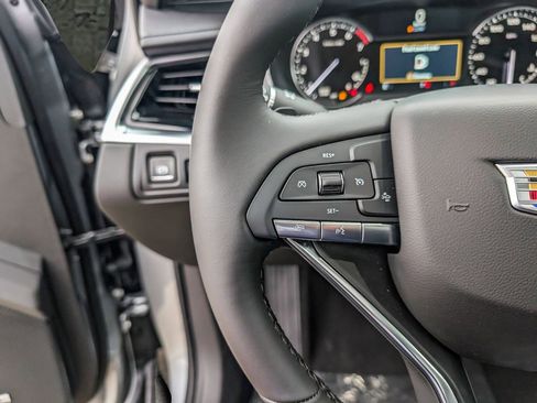 New 2025 Cadillac XT6 Luxury image 27