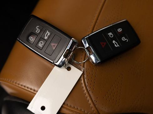 Used 2020 Land Rover Range Rover Sport SVR image 66