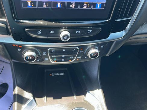 Used 2023 Chevrolet Traverse Premier w/ Redline Edition AWD/4WD image 15