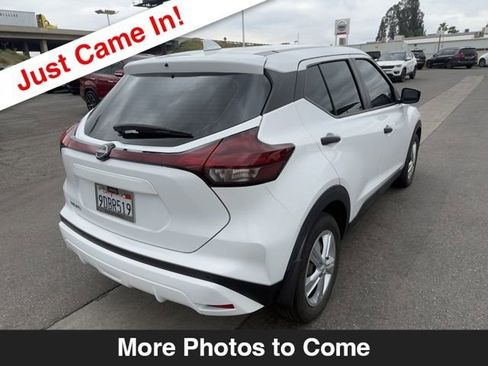 Used 2023 Nissan Kicks S image 5