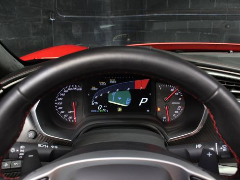 Used 2016 Chevrolet Corvette Z06 w/ 3LZ Preferred Equipment Group image 46