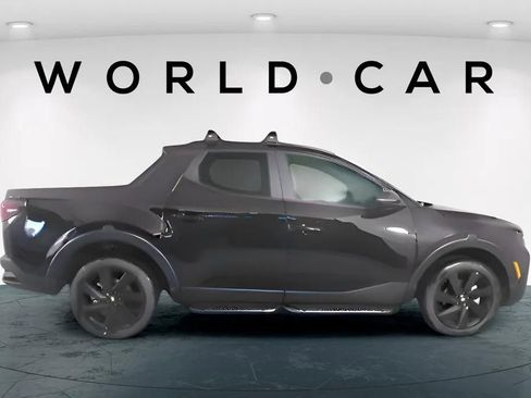 Used 2024 Hyundai Santa Cruz Night AWD/4WD image 2