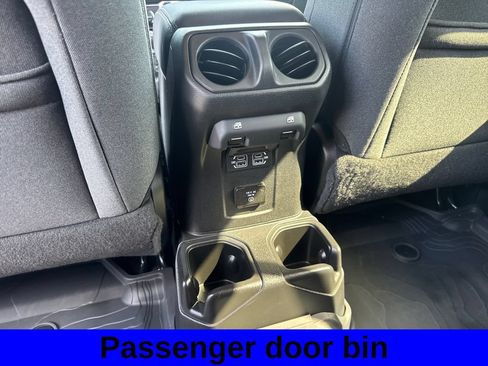 Used 2024 Jeep Wrangler Unlimited Sahara AWD/4WD image 22