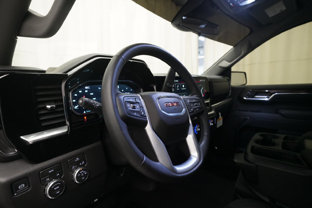 Certified 2026 GMC Sierra 1500 Elevation AWD/4WD image 8