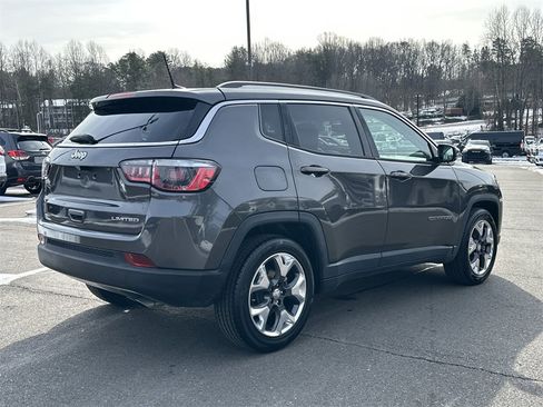 Used 2019 Jeep Compass Limited image 5