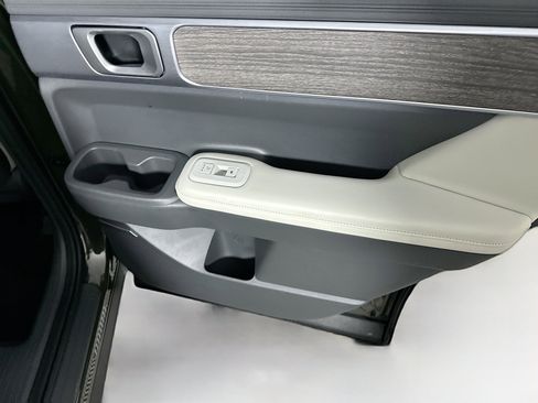 Used 2024 Hyundai Santa Fe Limited image 32