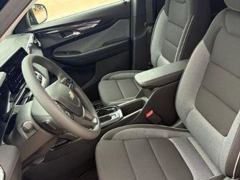 New 2026 Chevrolet TrailBlazer LT w/ Driver Confidence Package FWD image 10