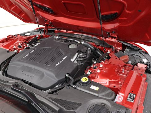 Used 2024 Jaguar F-TYPE R image 68