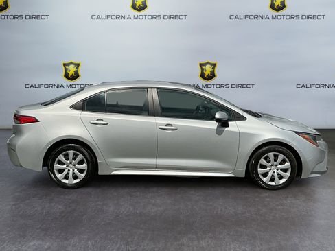 Used 2024 Toyota Corolla LE image 6