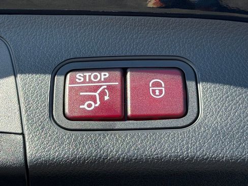 Used 2026 Mercedes-Benz GLA 250 image 13