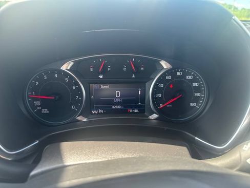 Used 2022 Chevrolet Equinox LT AWD/4WD image 18