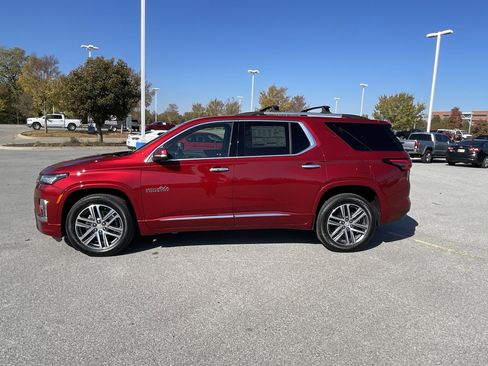 Used 2023 Chevrolet Traverse High Country w/ LPO, Floor Liner Package image 10