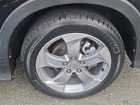 Certified 2022 Honda HR-V LX image 10