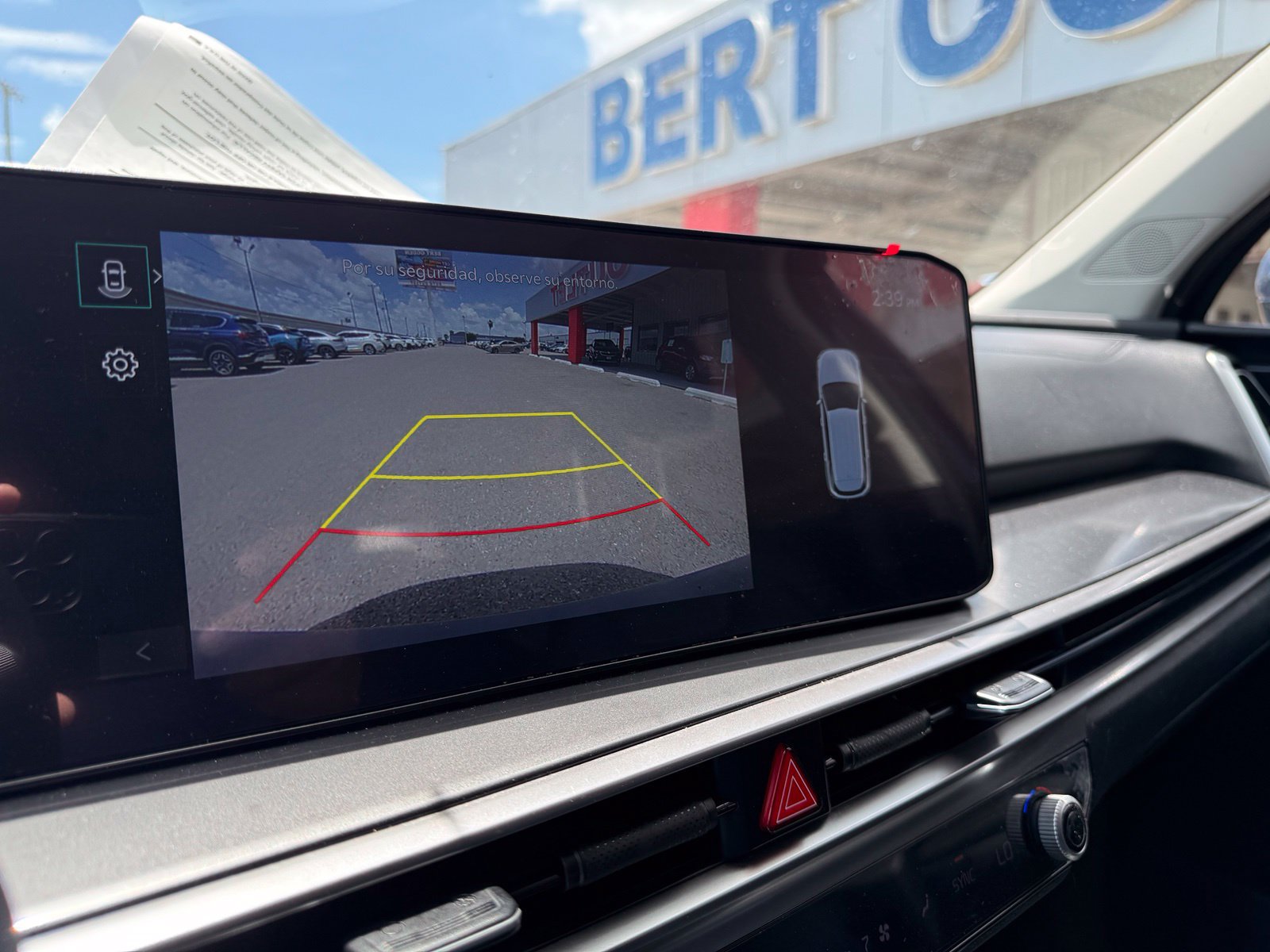 Used 2024 Kia Sorento S w/ Panoramic Sunroof Package FWD image 10