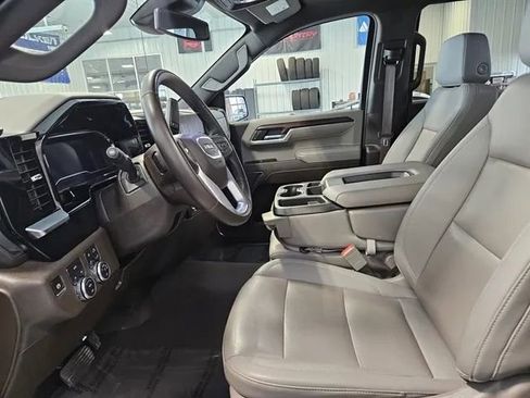 Used 2024 GMC Sierra 1500 SLT AWD/4WD image 10