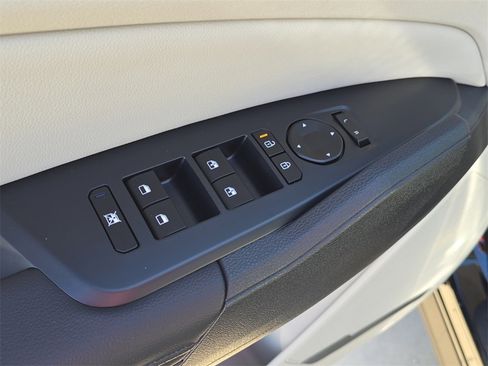 New 2026 Kia Sportage EX image 20