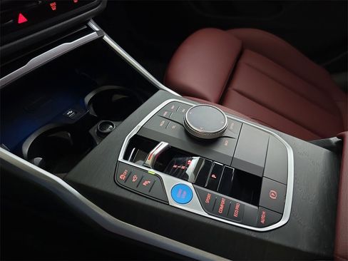 Used 2023 BMW i4 eDrive35 w/ Premium Package image 28