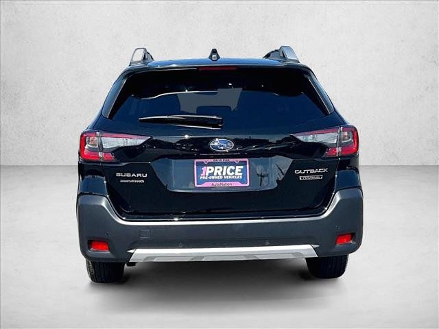 Used 2025 Subaru Outback Touring AWD/4WD image 4