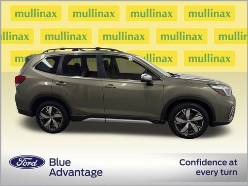 Used 2020 Subaru Forester Touring AWD/4WD image 2