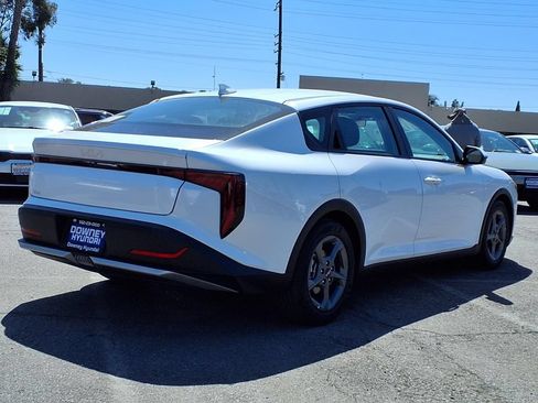 Used 2025 Kia K4 FWD image 4