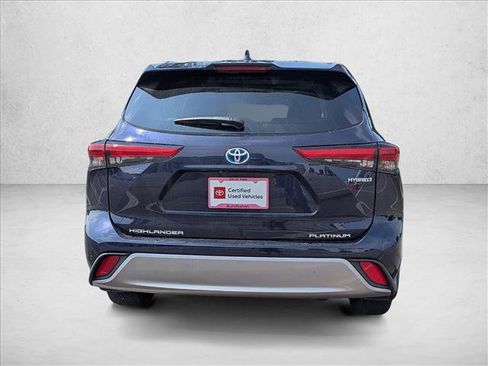 Used 2021 Toyota Highlander Platinum AWD/4WD image 6