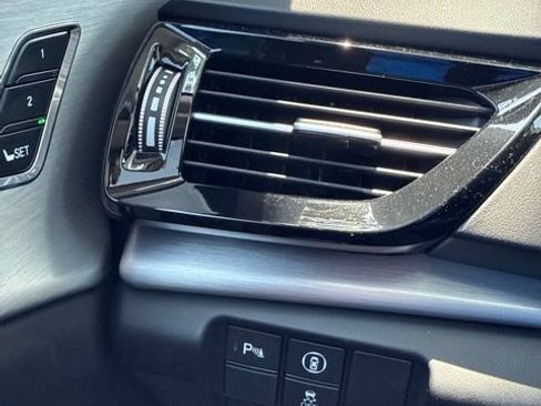Used 2023 Acura RDX FWD w/ Technology Package image 10