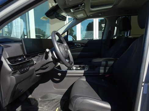 Used 2025 Kia Carnival SX Prestige FWD image 8