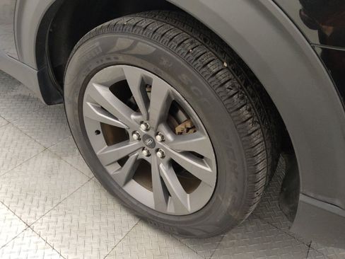 Used 2021 Ford Explorer XLT w/ Equipment Group 202A image 31