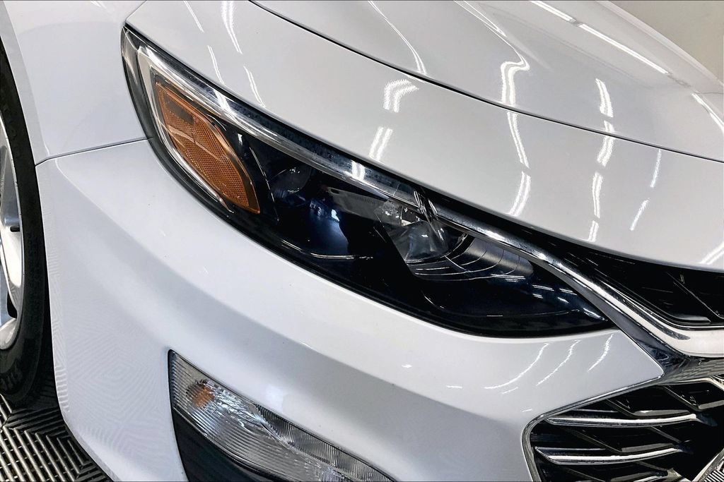 Used 2024 Chevrolet Malibu LT FWD image 26